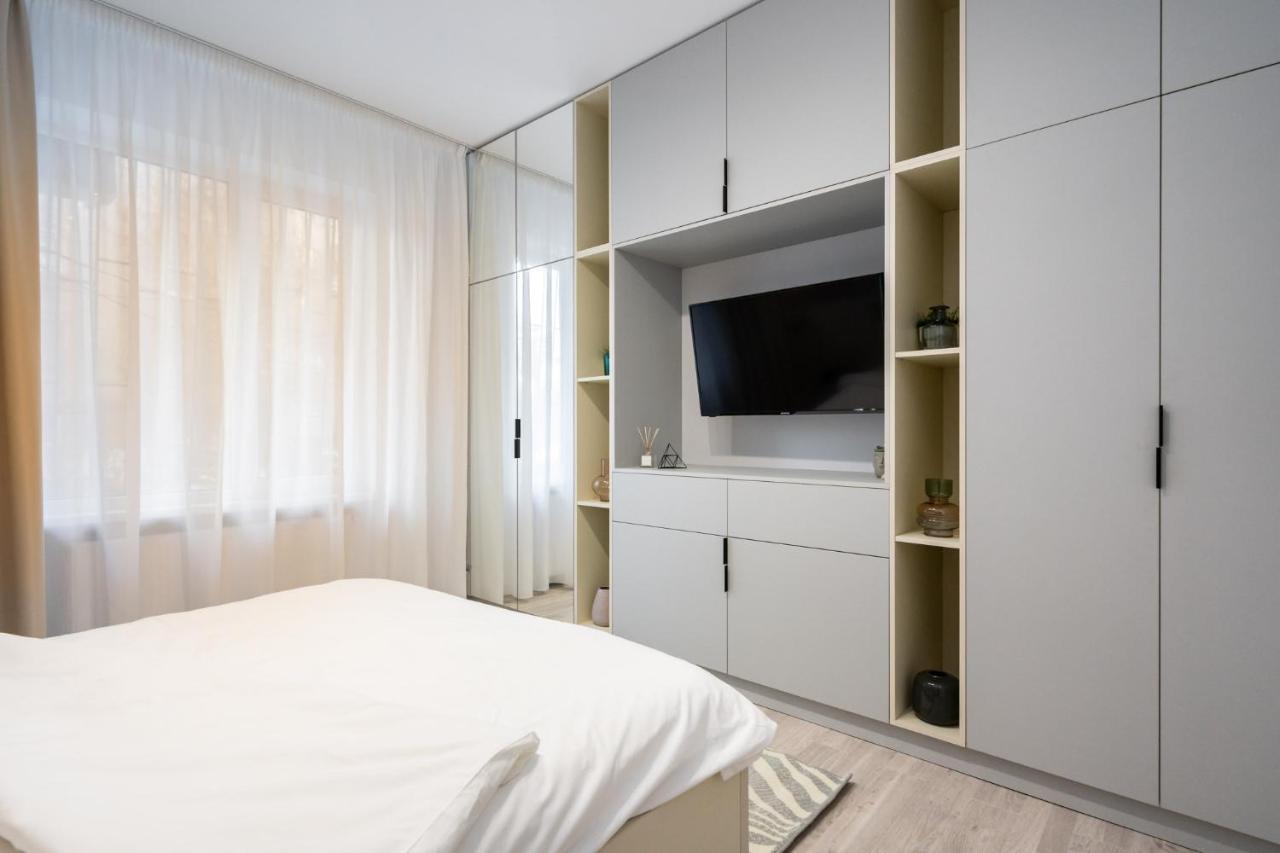 Four Bedroom Apartment, Old Town Bukarest Eksteriør billede