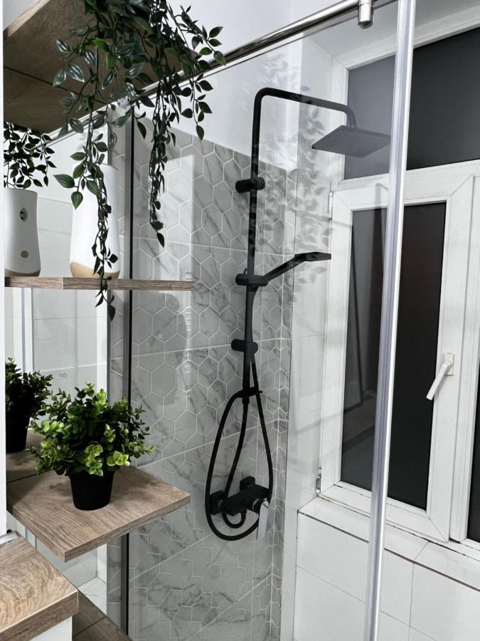 Four Bedroom Apartment, Old Town Bukarest Eksteriør billede