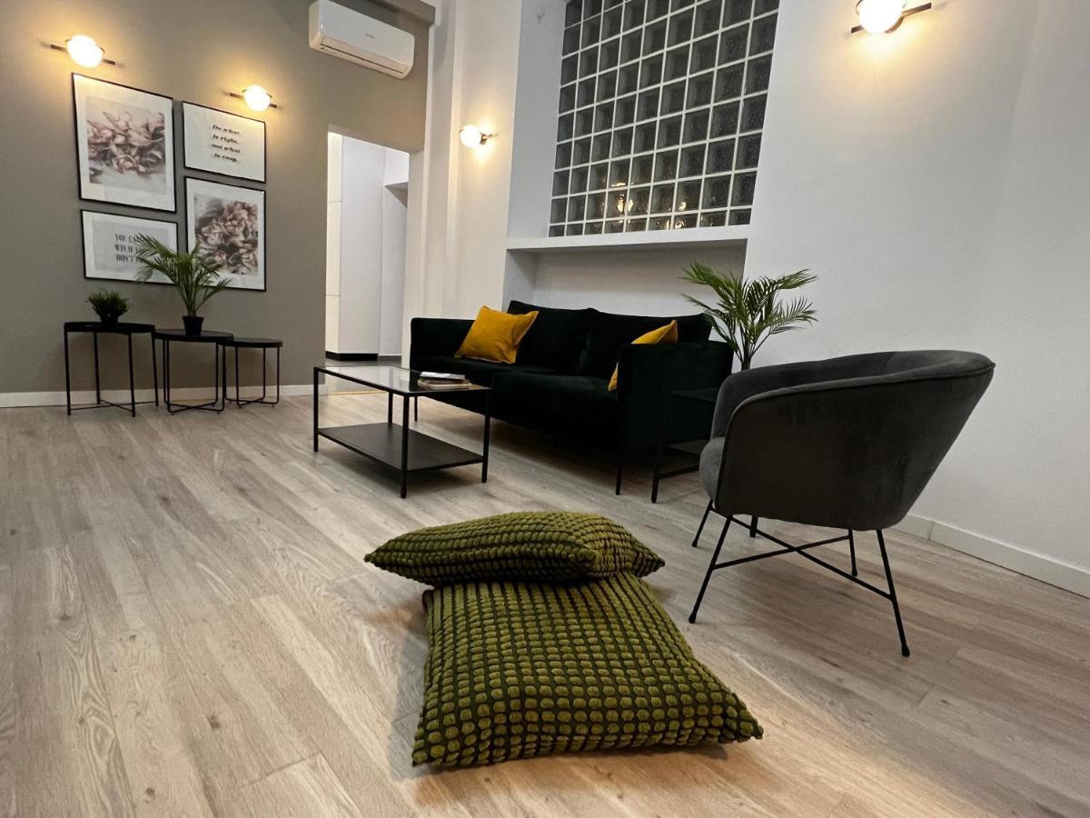 Four Bedroom Apartment, Old Town Bukarest Eksteriør billede