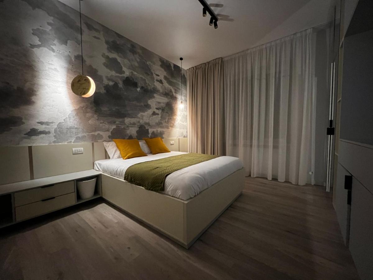 Four Bedroom Apartment, Old Town Bukarest Eksteriør billede
