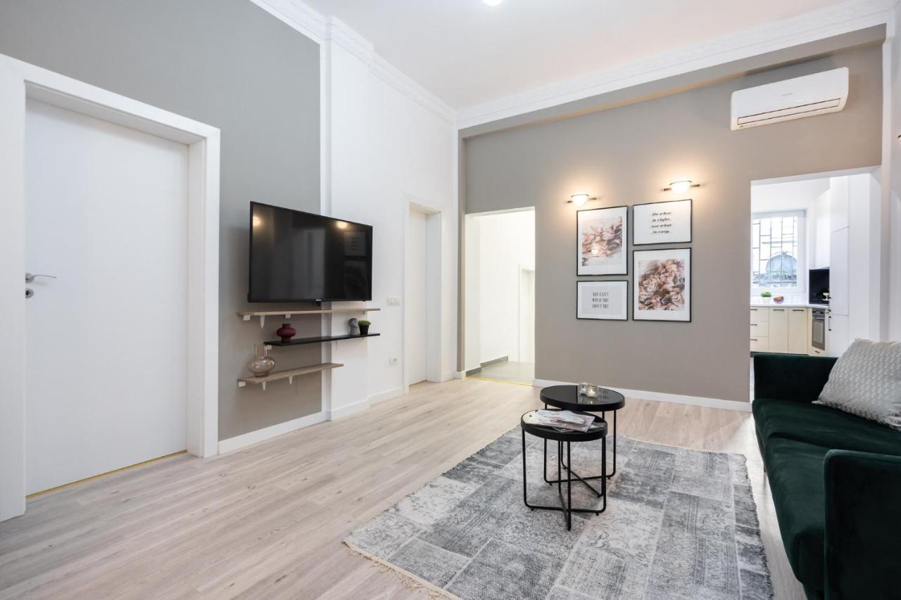 Four Bedroom Apartment, Old Town Bukarest Eksteriør billede