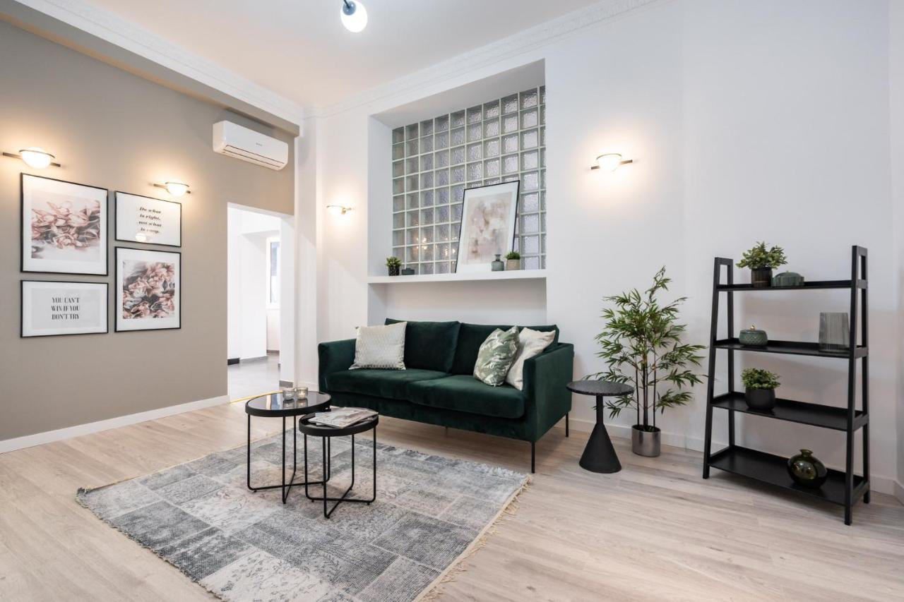 Four Bedroom Apartment, Old Town Bukarest Eksteriør billede